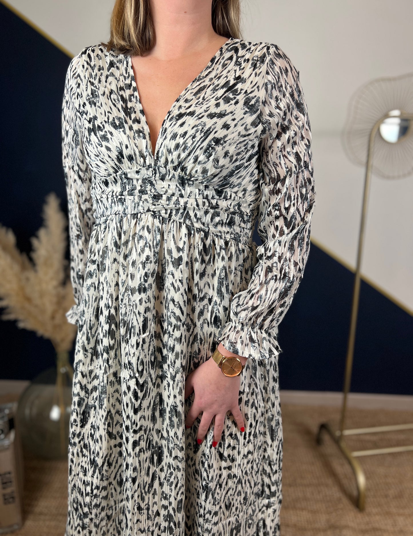 Robe Leonie