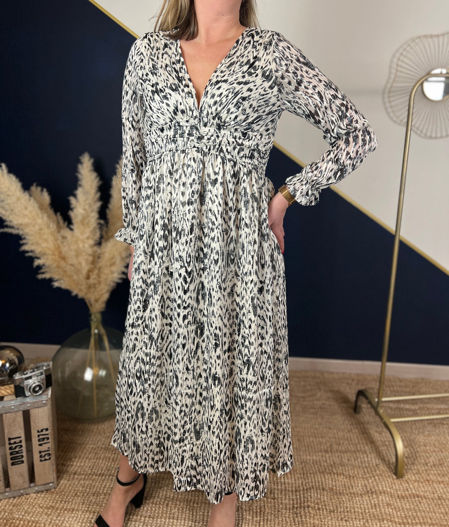Robe Leonie