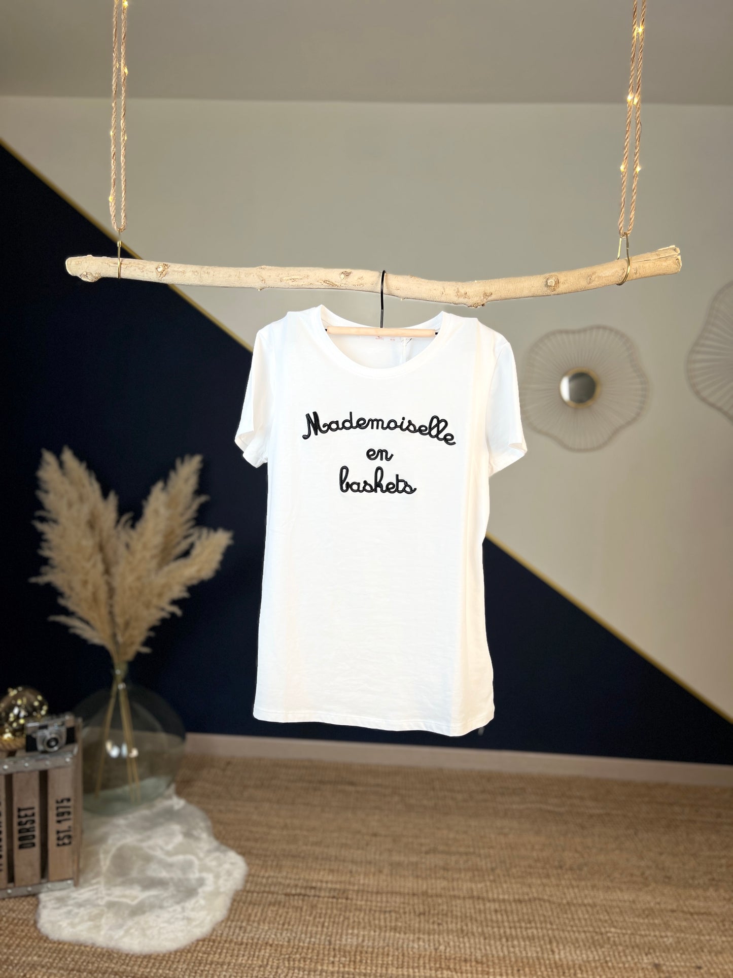 Tee-shirt Mademoiselle en baskets